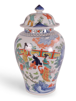 MULTICOLORED CHINOISERIE GINGER JAR WITH FIGURAL DESIGN