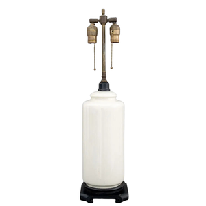 BLANC DE CHINE GLAZED CERAMIC LAMP