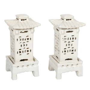 A PAIR OF WHITE PAGODA TABLE LAMPS