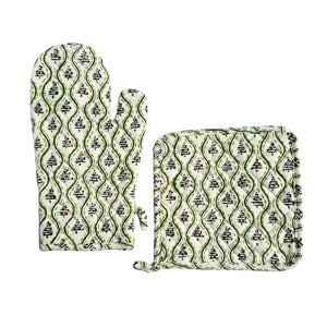 QUILTED CHRISTMAS TREE OVEN MIT & POT HOLDER SET