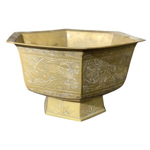 VINTAGE ETCHED BRASS CACHEPOT WITH FU DOGS