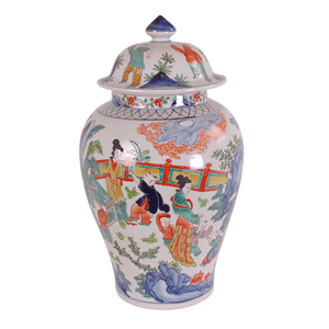 MULTICOLORED CHINOISERIE GINGER JAR WITH FIGURAL DESIGN