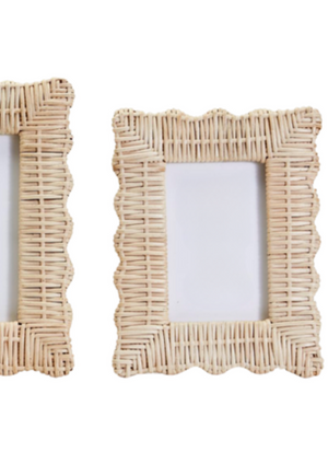 Scalloped wicker frame