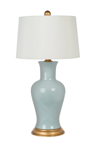 BLUE PORCELAIN LAMP.